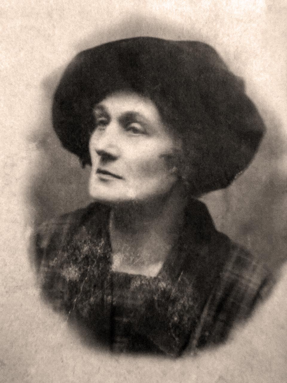 Ольга Бачинська, дружина о. Пристая