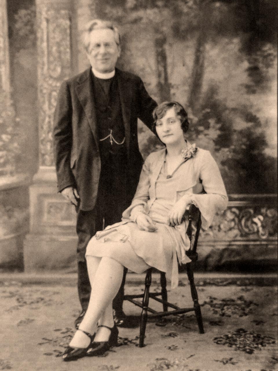  Отець Олекса Пристай з дочкою Оксаною, США, 1930-і роки