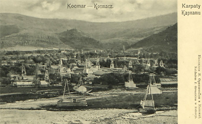 Нафтові вишки в Космачі. Поштівка 1905 року
