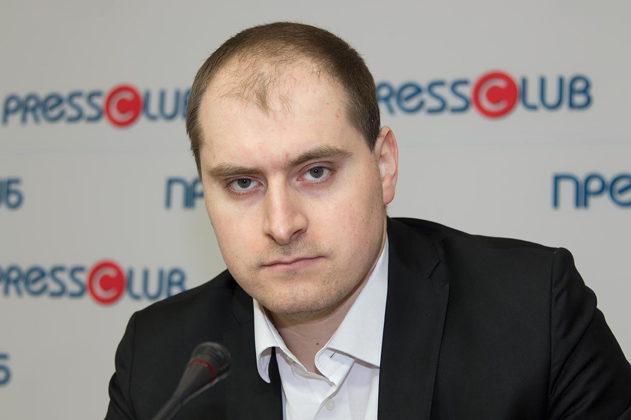 Начальник відділу правової та кадрової роботи Львівської обласної ради Андрій Мельник