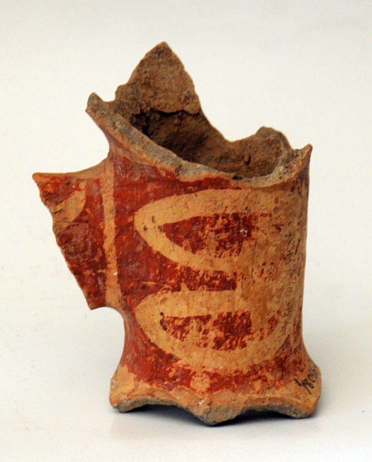 Образ, в якому поєднані символи Місяця, змії та води на біноклеподібних посудинах (фонди Львівського історичного музею)