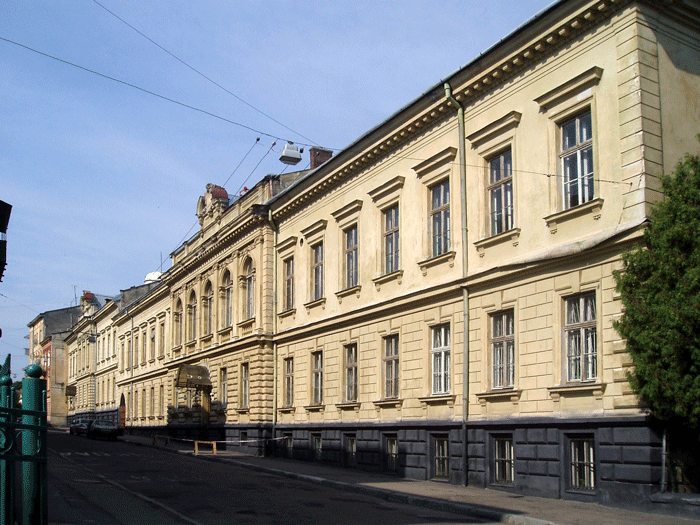 вул. Кирила і Мефодія