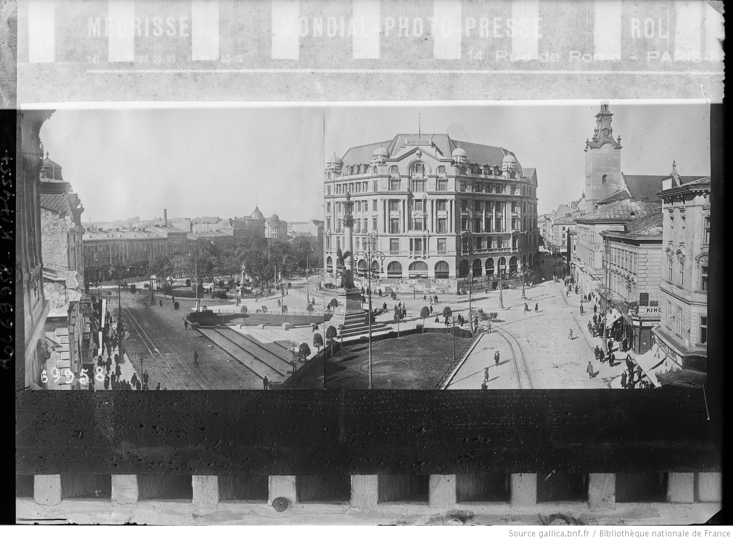 Сучасна площа Адама Міцкевича у Львові, фото 1921 року