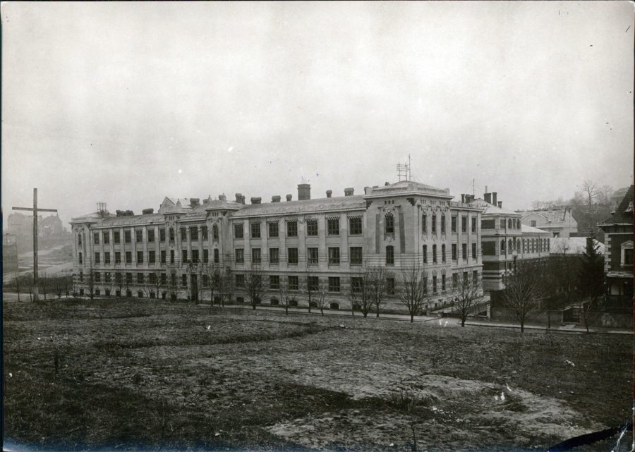 Кадетська школа у Львові. Фото: Марек Мюнц