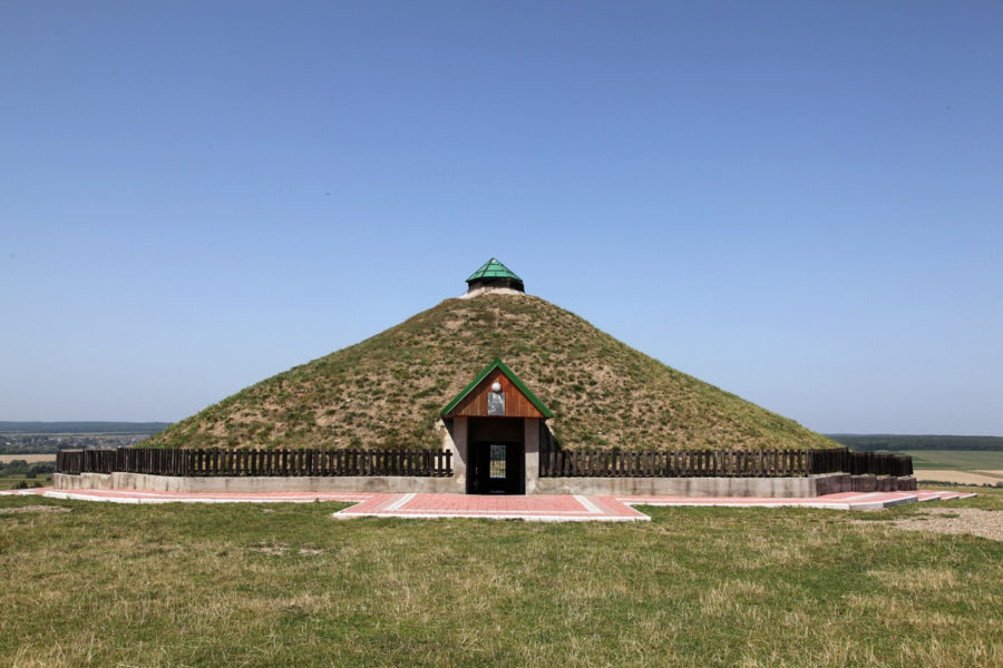 Курган «Галичина Могила»