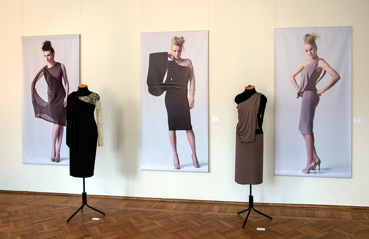 Експозиція виставкового проекту Моніки Костржевої "Структури творення" та Александри Верешки “Між лінією і формою”