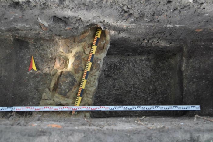 Археологічні знахідки на площі перед Львівським національним університетом імені Івана Франка. Фото прес-служби РАС