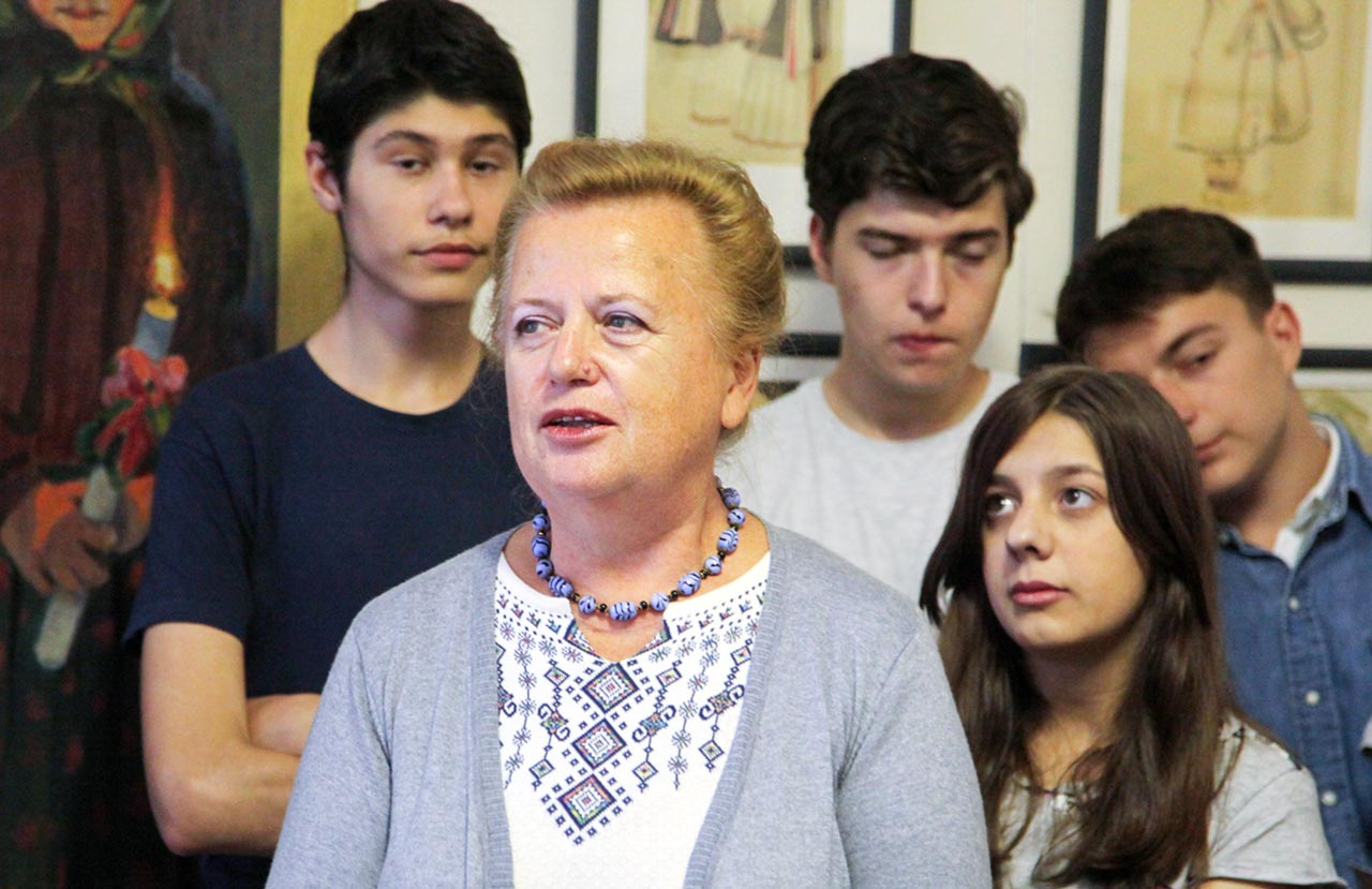 Доктор мистецтвознавства, професор Олена Никорак