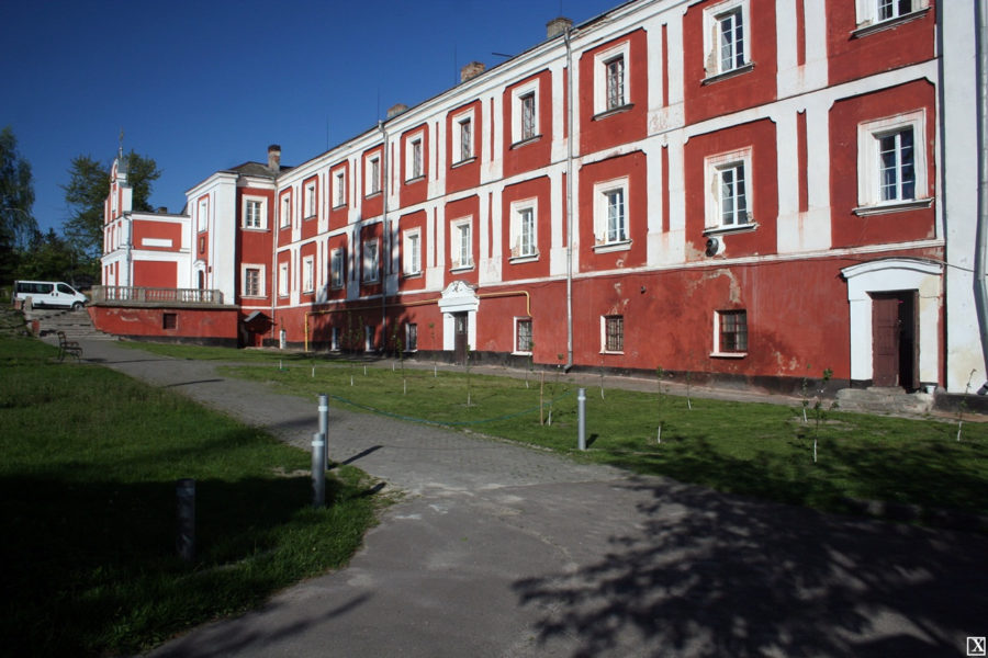 Подвірʼя домініканів