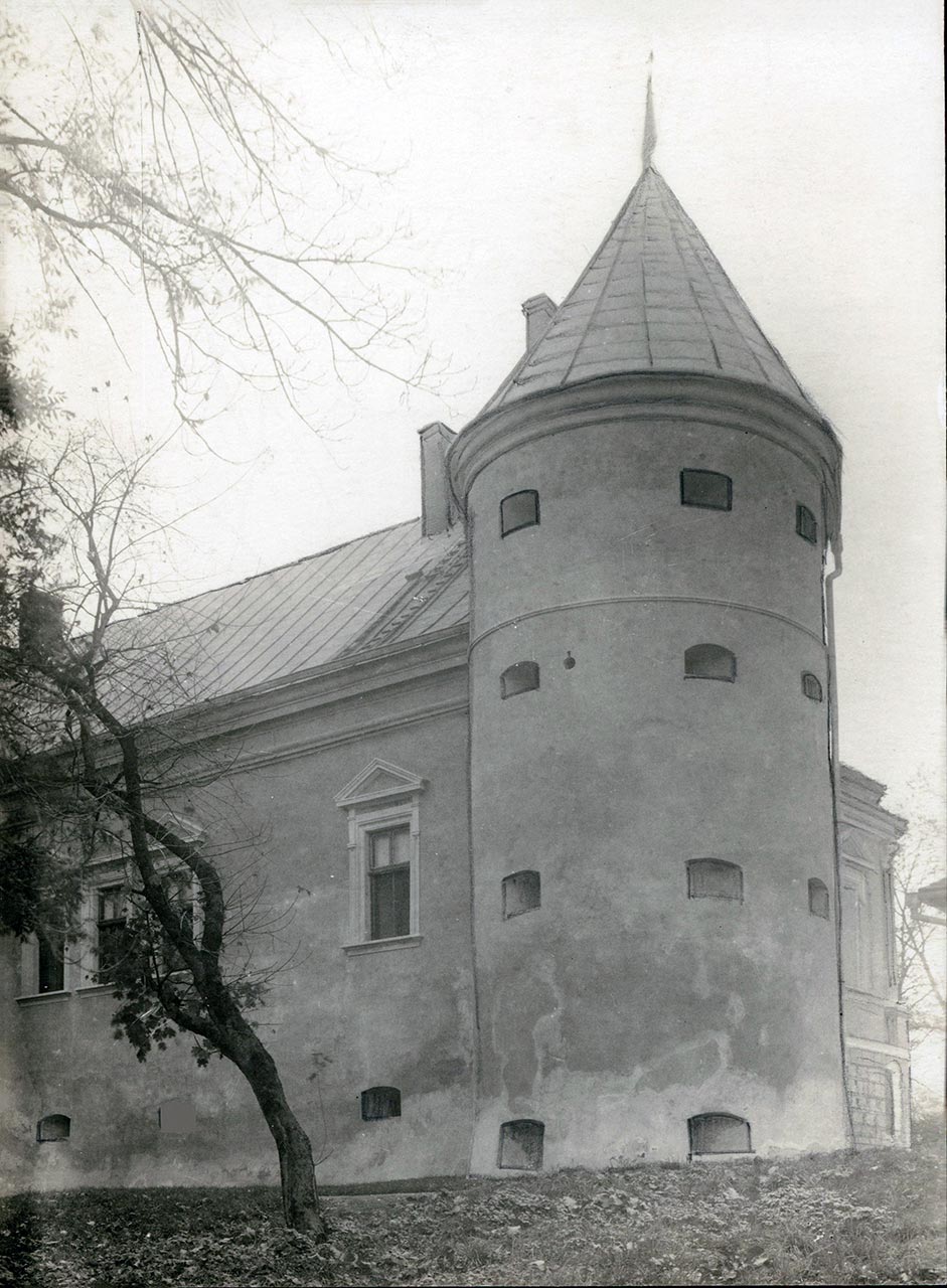Замок у Поморянах, фото 1925 року