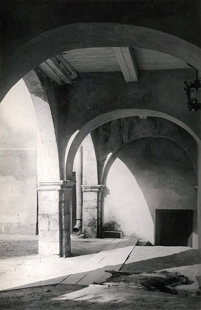 Замок у Поморянах, фото 1925 року