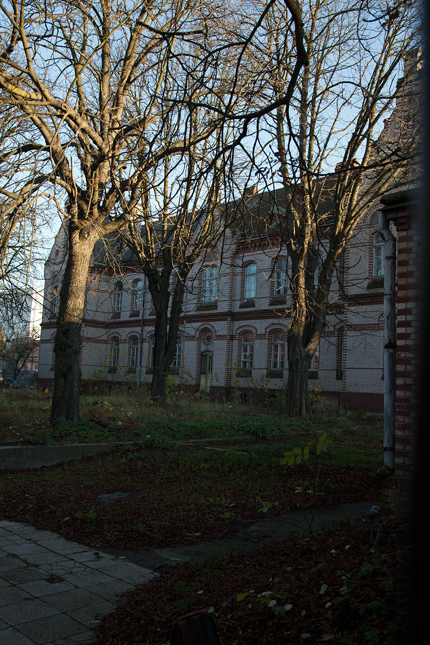Будівля “Закладу для невиліковно хворих та виздоровлюючих християн імені Антонія і Валерії Білінських” на вул. Смаль-Стоцького, 2017 р.