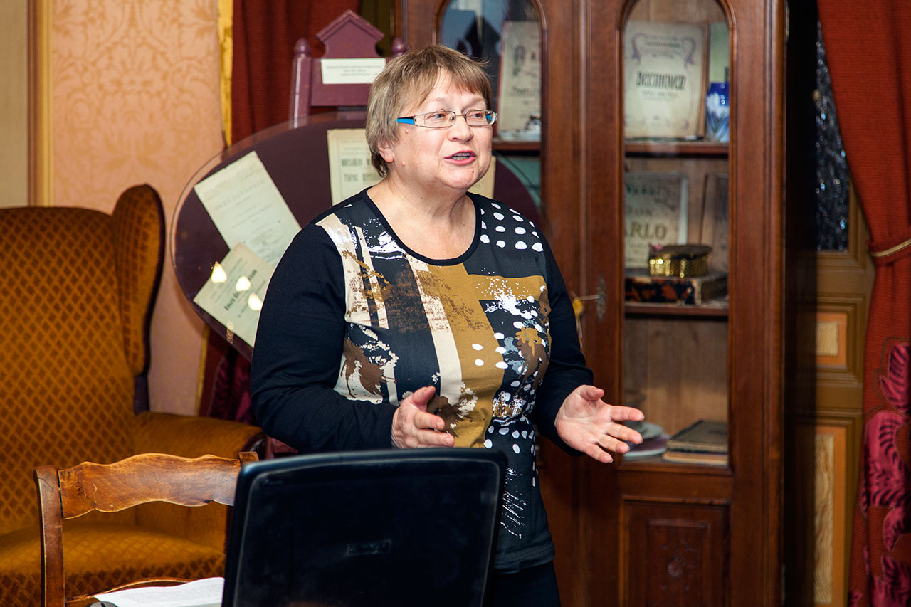 Старший науковий співробітник Меморіального музею К. Г. Паустовского (філія Одеського літературного музею) Тетяна Рибнікова