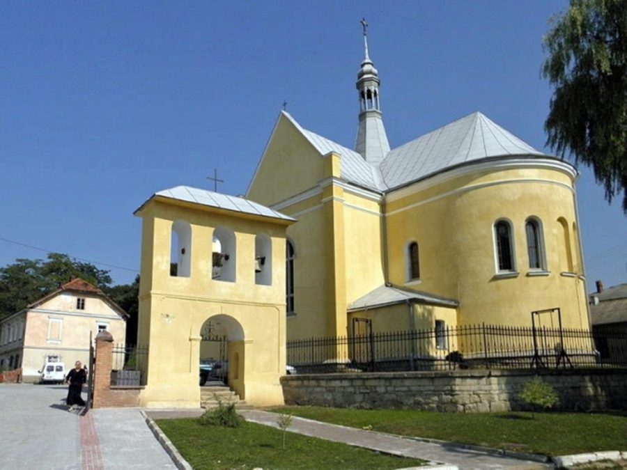 учасний вигляд костелу Миколая і Анни (andy-travelua.livejournal.com)