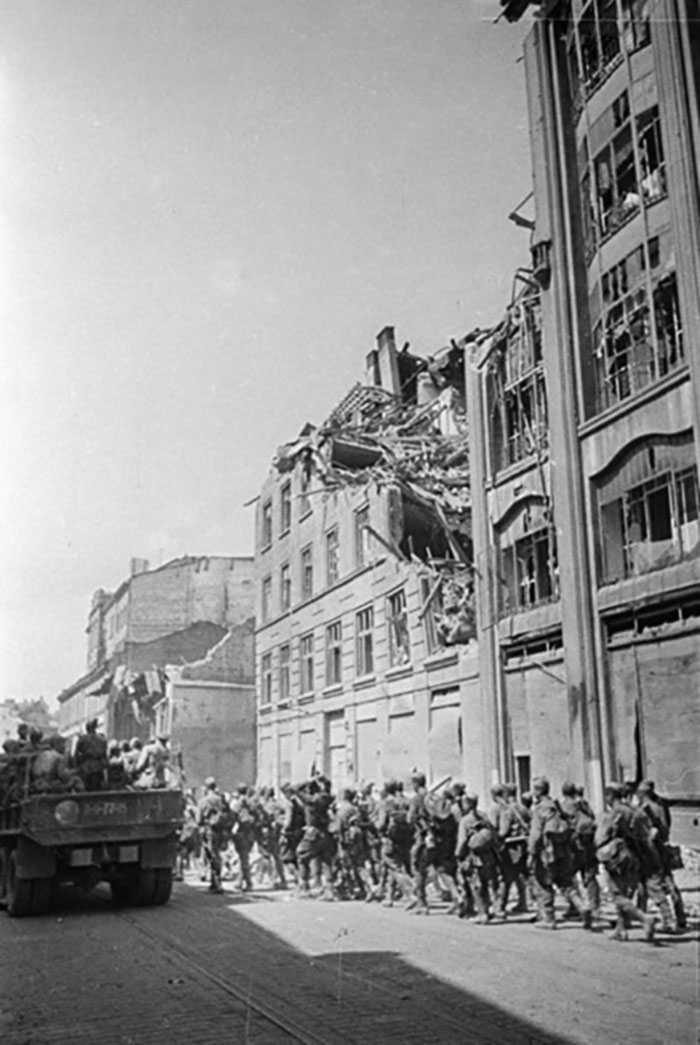 Львів, початок вулиці Городоцької. Фото 1944 року