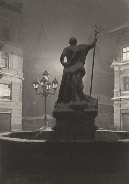 Площа Ринок у Львові, зима 1941 року. Фото Сергія Шиманського. Фото Сергія Шиманського