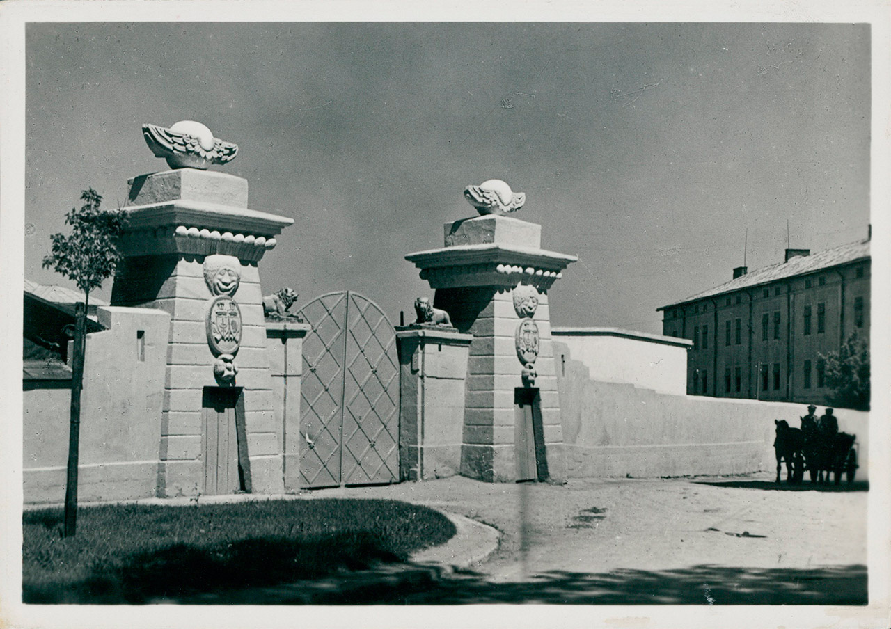 Тернопіль, ворота замку, поштівка 1939 року