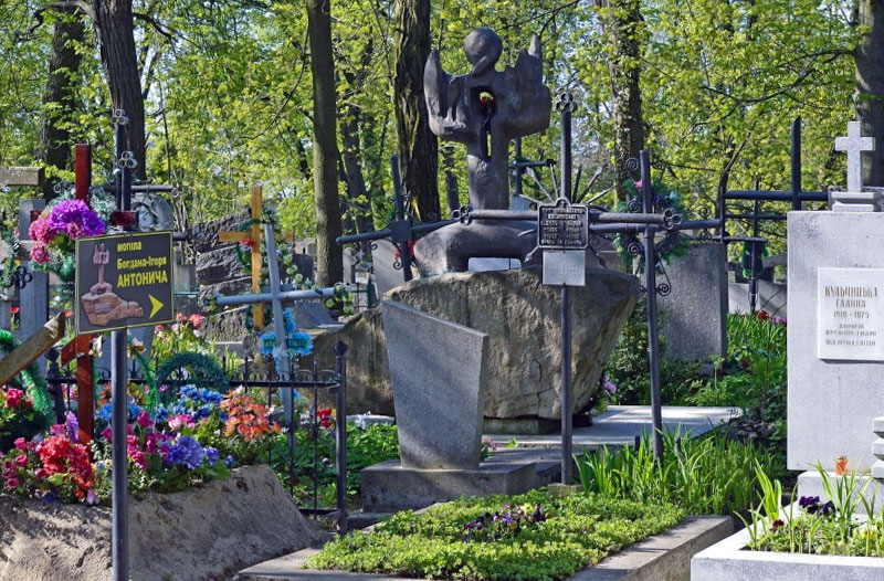 Янівський цвинтар