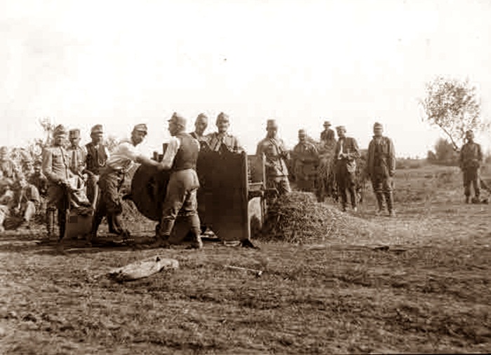 с. Скоморохи Сокальського району Львівської області (1914-1918). Фото з Австрійського державного архіву. 