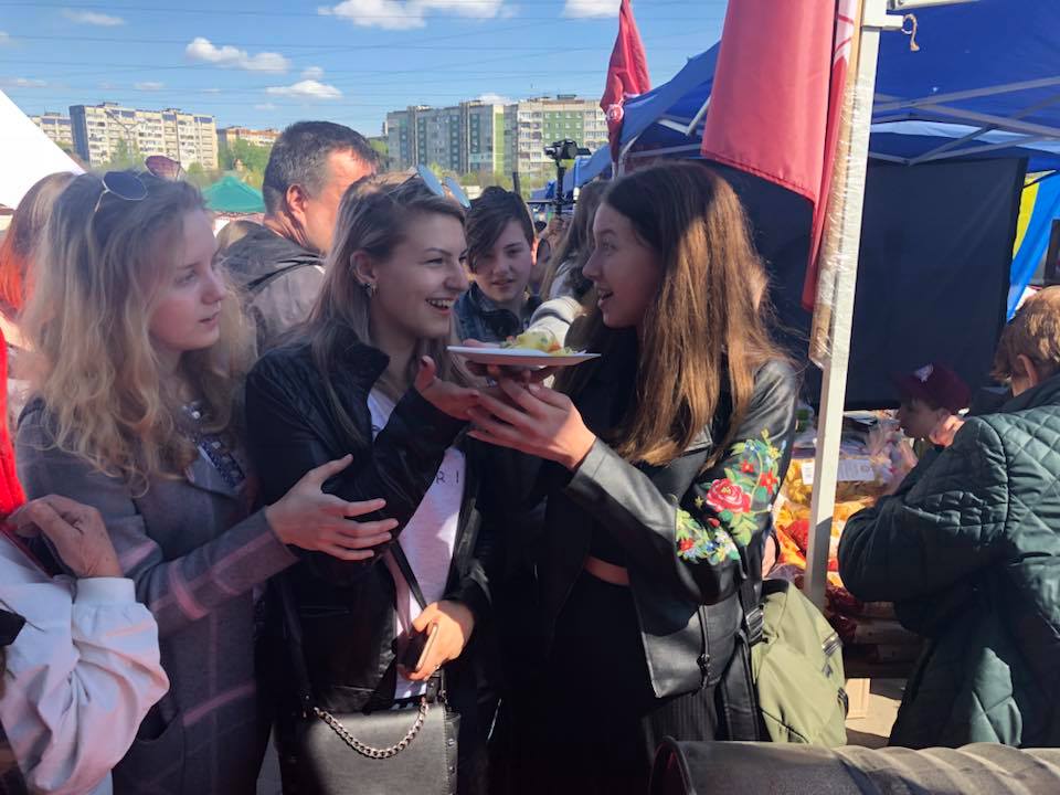 Фестиваль локальної їжі на ринку “Шувар”
