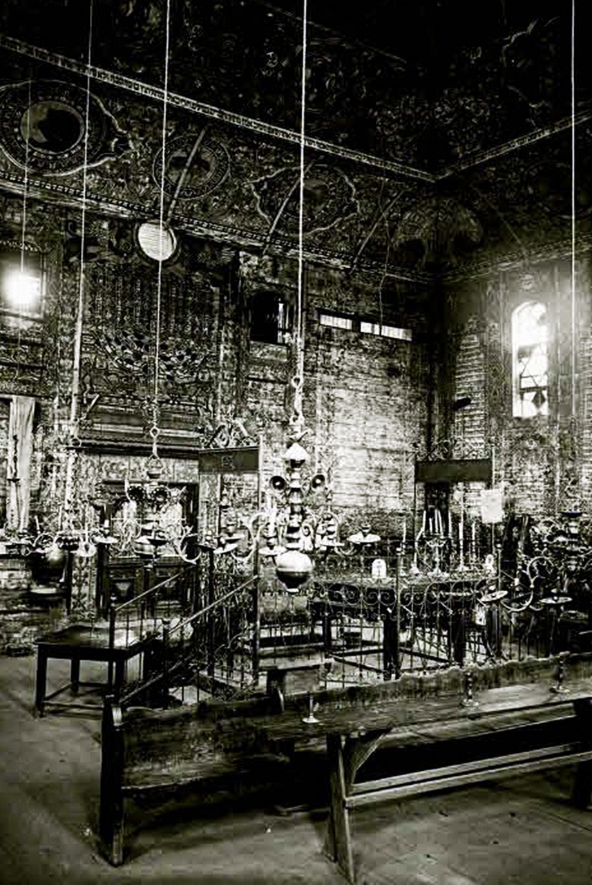 Інтер’єр синагоги в Ходорові 