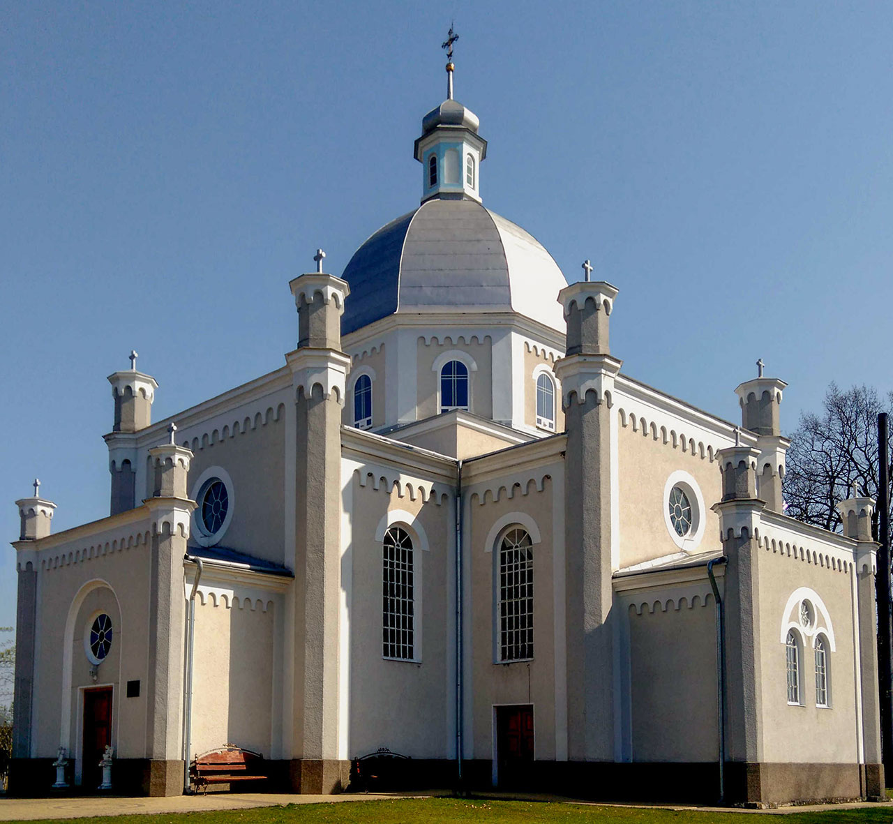 Церква Різдва Пресвятої Богородиці у с.Боброїди Жовківського району, збудована з ініціативи о.І.Гавришкевича. Фото Мар’яни Іванишин.