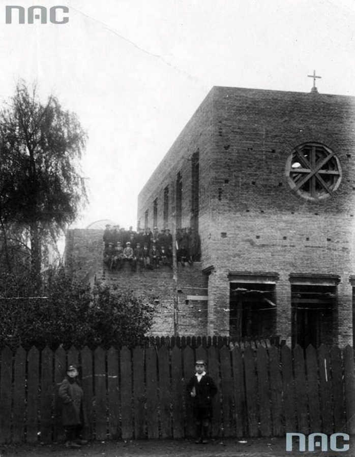 Будівництво костелу