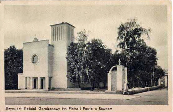 Листівка 1930-х років, новозведений костел