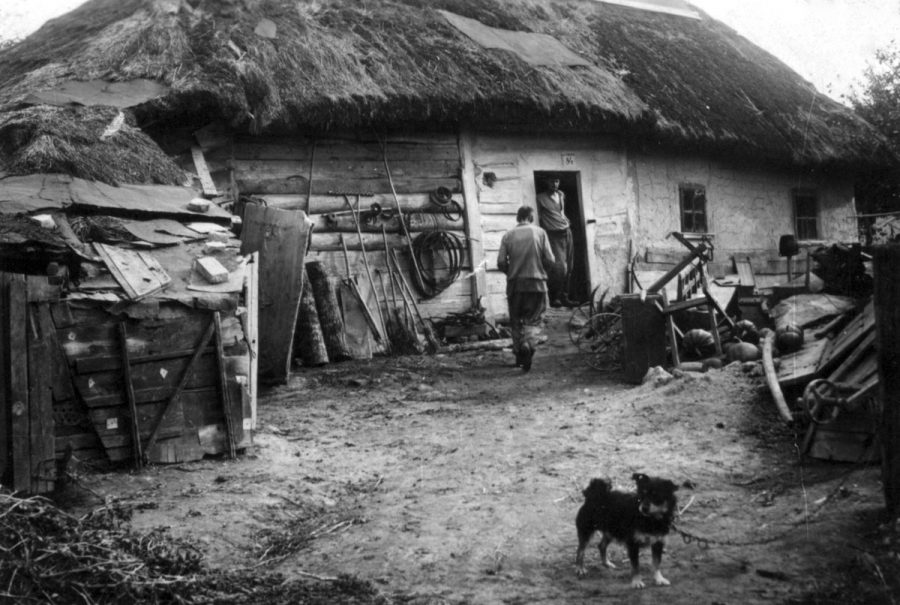 Обійстя рівнян, 1930-і роки