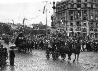 Площа Адама Міцкевича у Львові, фотографія початку ХХ століття