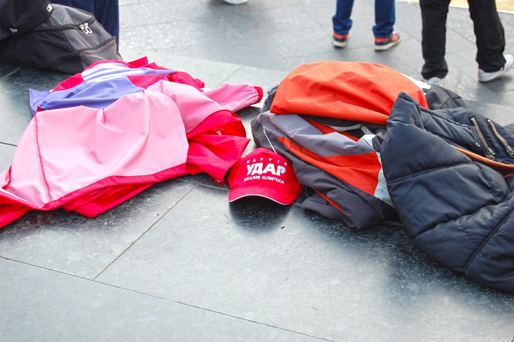 Фотографія з передвиборчої акції голови ЛОО партії "УДАР", кандидата у мери Львова, Ярослава ГІНКИ