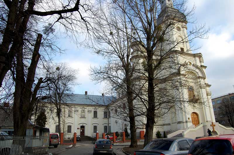 Kостел сакраменток, вулиця Ґосєвського (церква св.Трійці, вулиця Тершаківців)