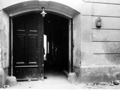 Головна брама Бриґідок.