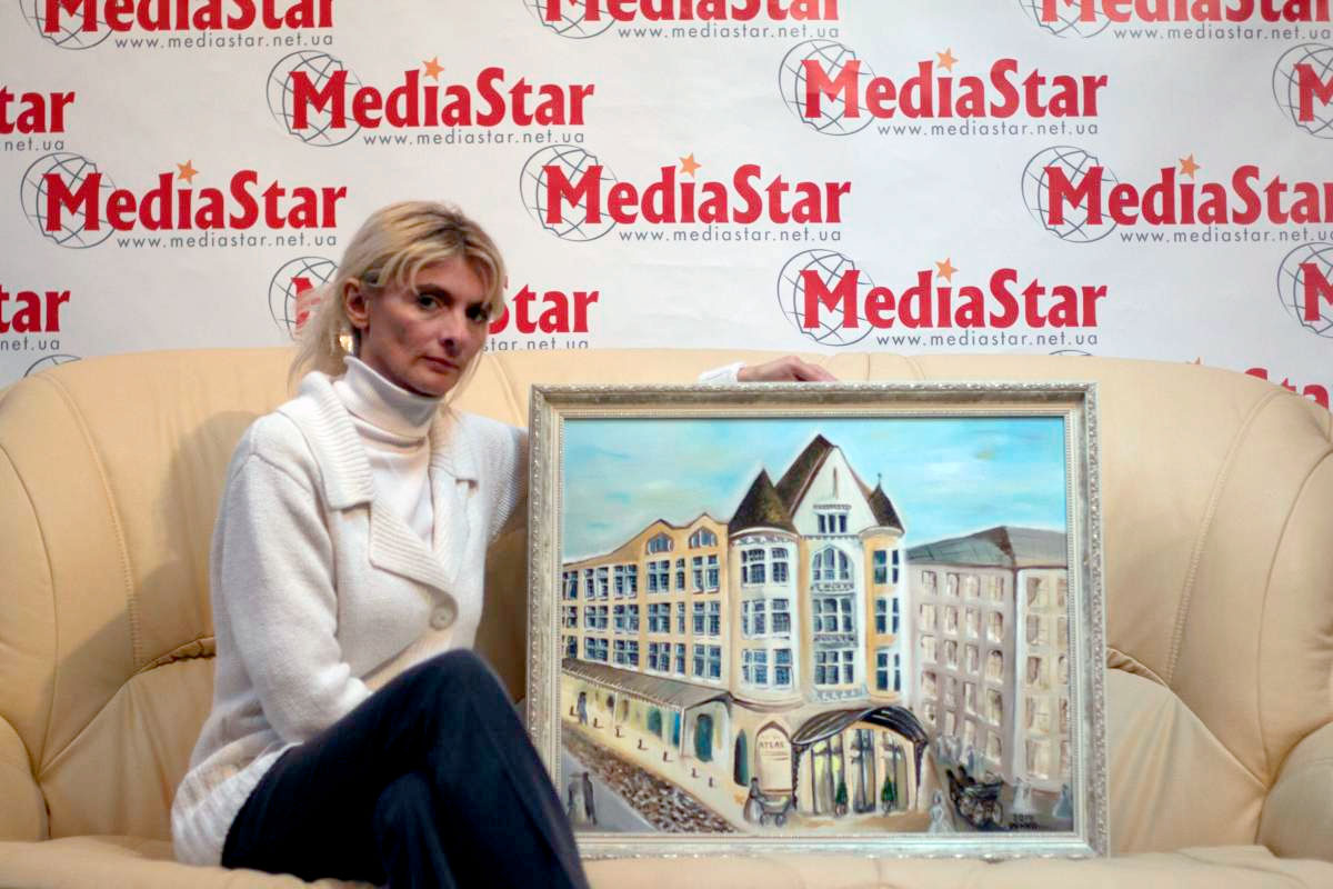 Зоряна Ілєнко - художниця, що малює пальцями