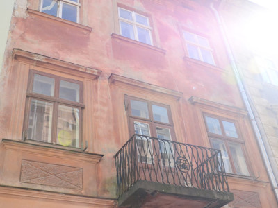 Вірменська, 32