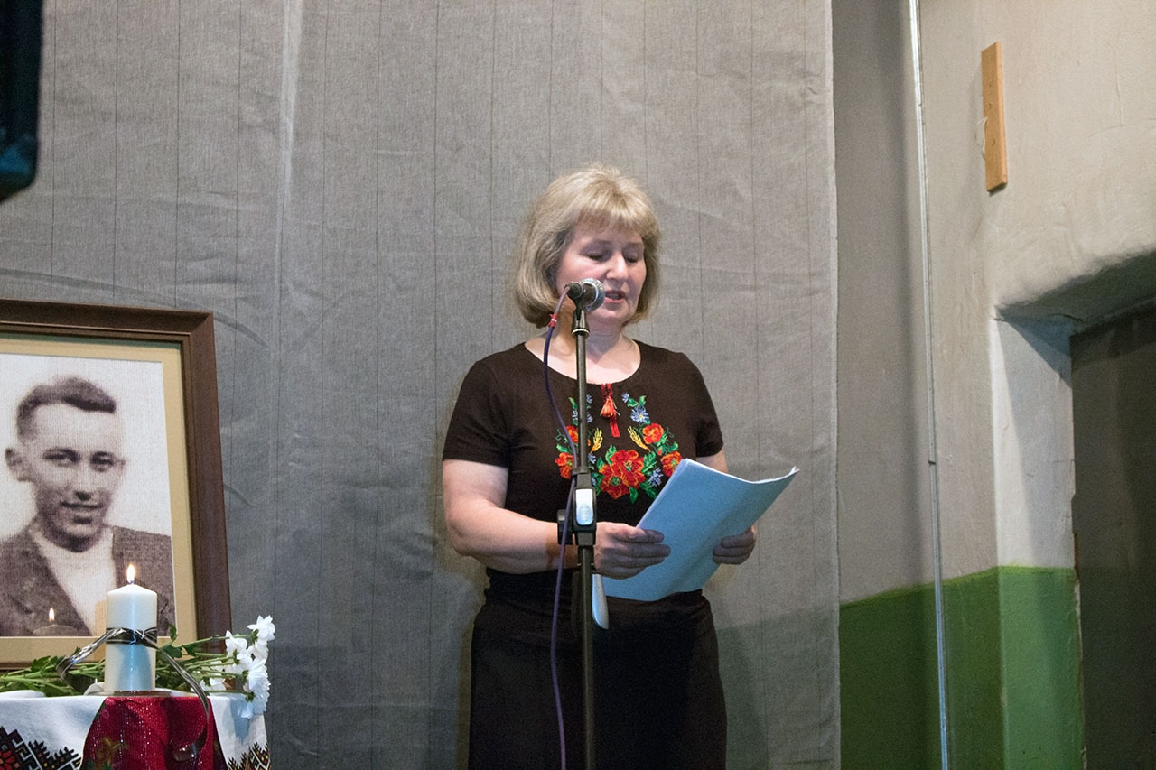 Марія Головкевич на вечорі пам'яті Романа Різняка - Макомацького