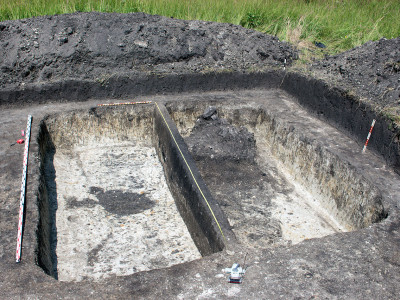 Залишки житлової споруди в одному з кутів якої знайдена піч-кам'янка.