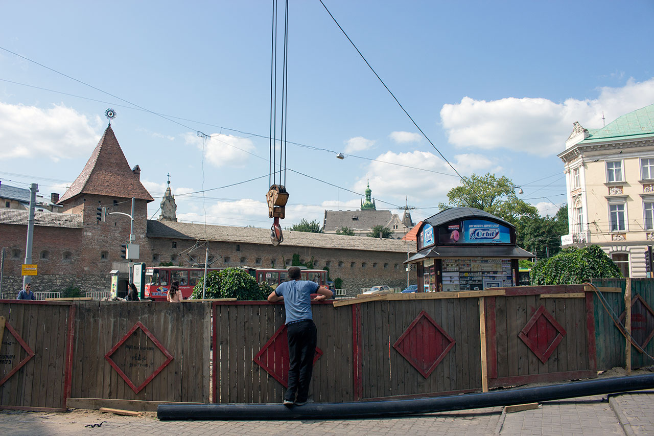 Розритий Львів. Ремонт на площі Митній