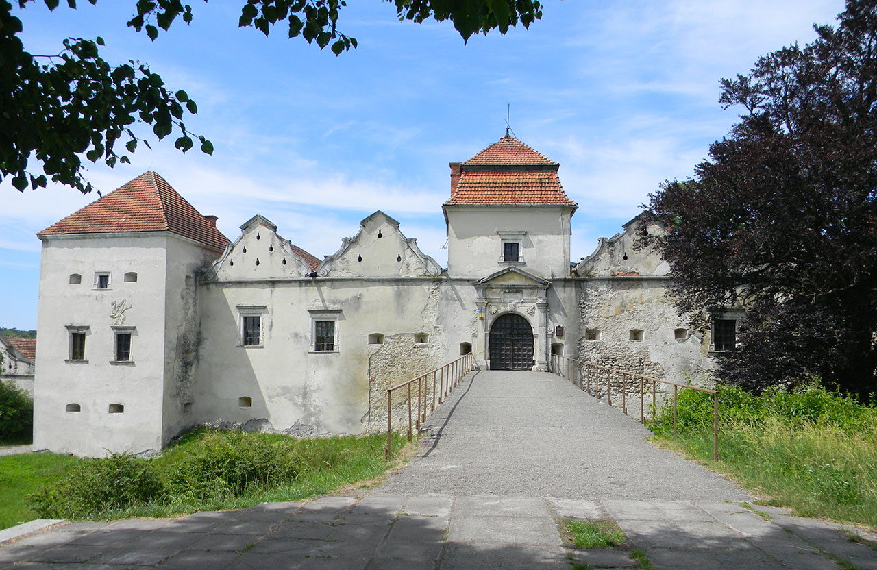 Свірзський замок, фото 2015 року
