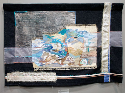 Експозиція виставки художнього текстилю "Шовк і льон"