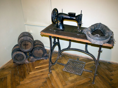 Експонати виставки "Зрілість" надані Львівською пивоварнею