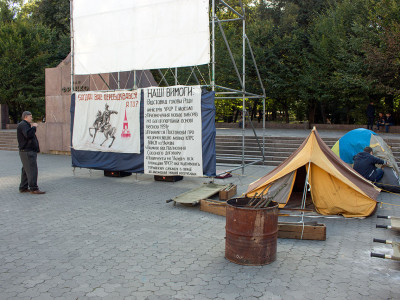 Реконструкція наметового містечка "Революції на граніті"