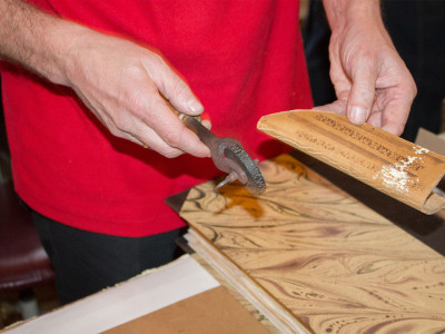 В майстерні художника-реставратора Андрія Макаровського