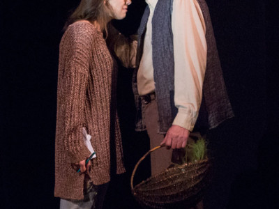 Сцена з вистави “Століття Якова. Перше кохання”.