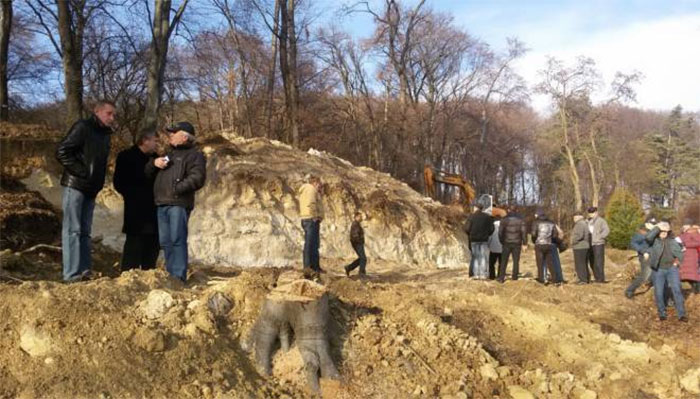 Протистояння на «Стежці Шептицького» (відео) Протистояння на «Стежці Шептицького»