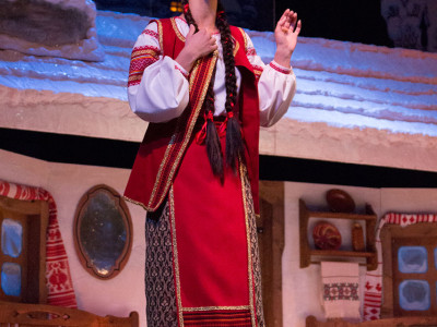 Сцена з вистави "Різдвяна ніч"