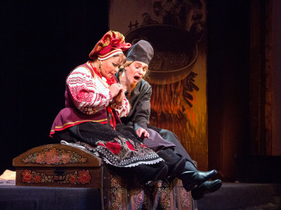 Сцена з вистави "Різдвяна ніч"