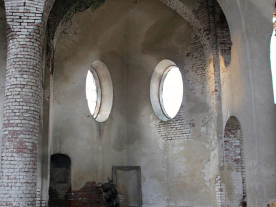 Інтер'єр костелу Св. Марії Магдалини у Вовкові, 2015 рік