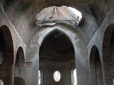 Інтер'єр костелу Св. Марії Магдалини у Вовкові, 2015 рік