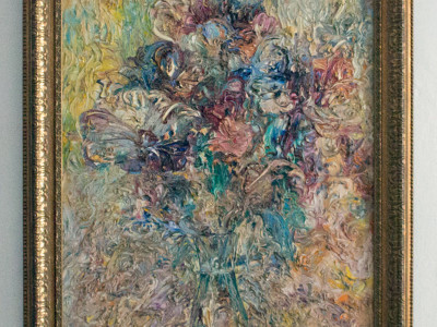 Експозиція виставки "Бахмутський художній вернісаж"